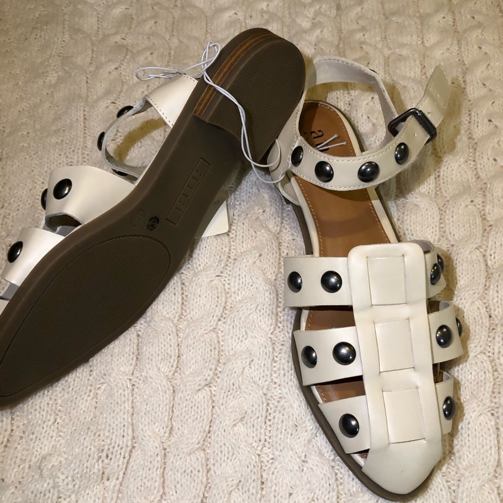 Studded Strappy Flat Sandals - Picture 2 of 5